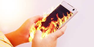 📱 Solução do Dia 🔥 Celular esquentando muito? Veja como resolver e evitar danos 🔑 Palavra-chave: celular esquentando O aquecimento do celular é normal até certo ponto. Porém, quando fica excessivo, pode causar danos. ⚠️ Causas * Uso intenso * Jogos pesados * Carregamento * Ambiente quente ⚡ Soluções ✔ Pare de usar ✔ Tire da tomada ✔ Remova capa ✔ Vá para ambiente ventilado ✔ Feche aplicativos 📌 Conclusão Controlar a temperatura ajuda a preservar o aparelho.